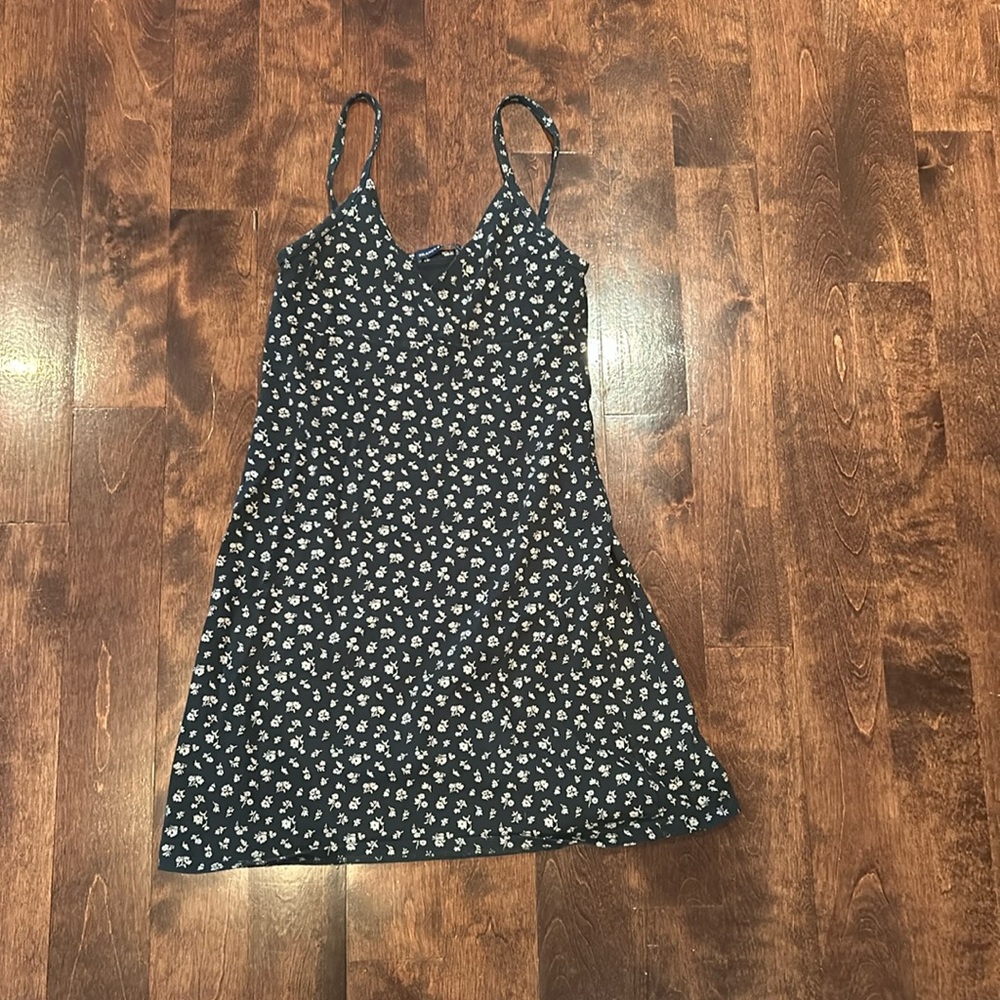 Brandy Melville dress